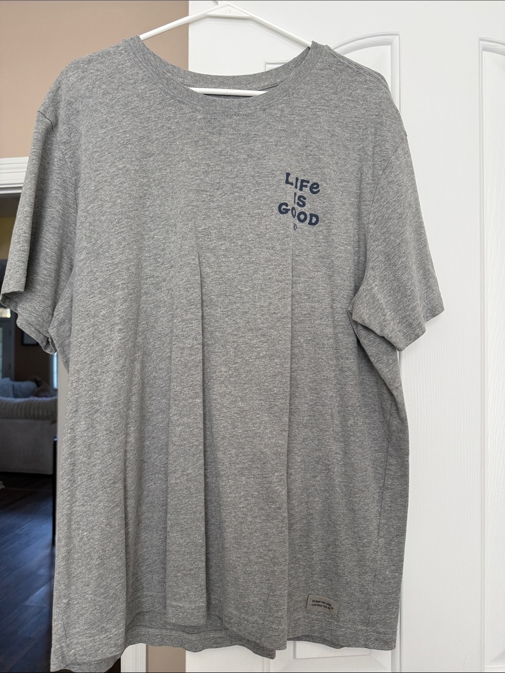 Life Is Good Men’s Gray Short Sleeve Pocket Graphic Tee